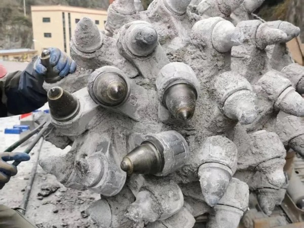 如何根據巖層選對截齒？一文讀懂掘進提效降本的核心技術